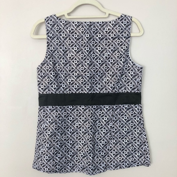 Ann Taylor LOFT Sleeveless V-Neck Top - Picture 6 of 8
